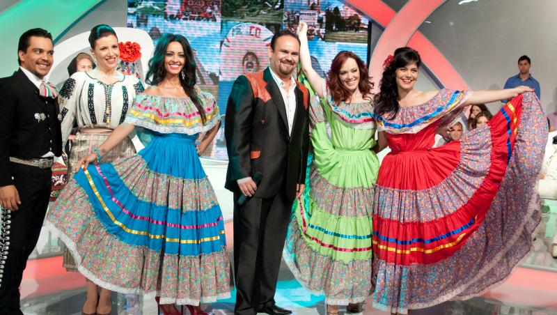 Cosmina Pasarin, Simona Balanescu si Florentina Fantanaru vor defila in costume mexicane,la 