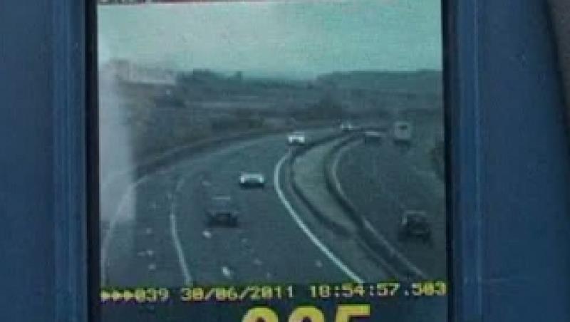 Un barbat cu permisul auto suspendat gonea cu 236 de kilometri la ora pe Autostrada Soarelui