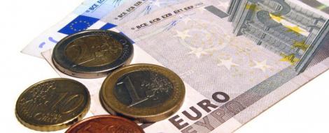 Leul s-a depreciat usor fata de euro. Vezi cursul valutar!