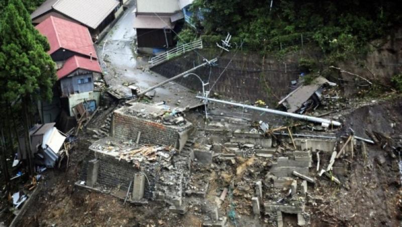 Un taifun puternic ameninta Japonia: 14.000 de persoane au fost evacuate