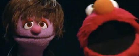VIDEO! Justin Bieber a cantat cu personajul Elmo, in "Sesame Street"