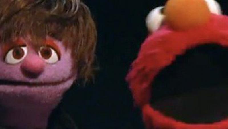 VIDEO! Justin Bieber a cantat cu personajul Elmo, in 