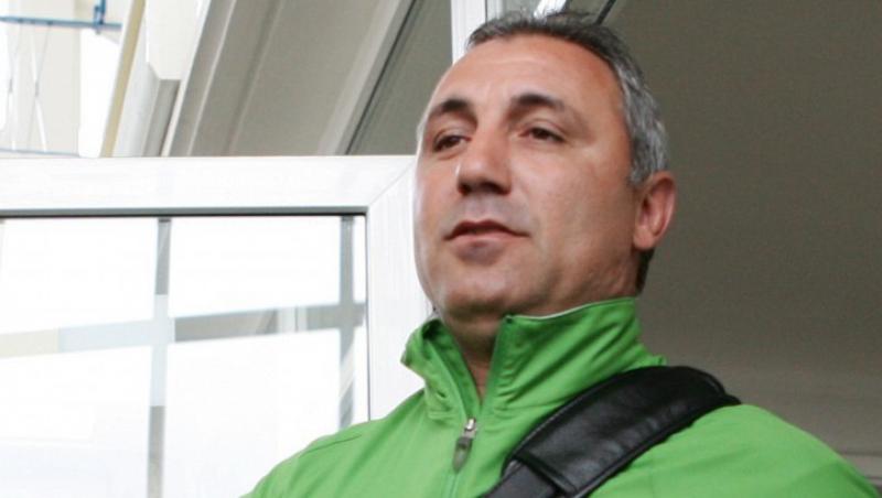 Fostul fotbalist Hristo Stoicikov cere PE anularea restrictiilor pentru muncitorii romani si bulgari