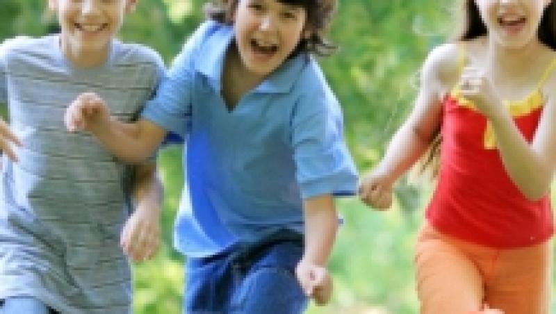 Afla care sunt beneficiile activitatilor extrascolare pentru copilul tau