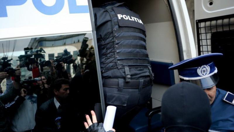 Cluj: Aproape cinci kilograme de canabis, confiscate de politistii in urma perchezititiilor