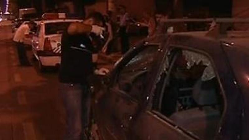 Bucuresti: Trei barbati, blocati in trafic si atacati de membri unei gasti