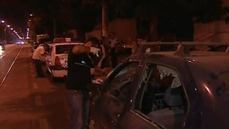 Bucuresti: Trei barbati, blocati in trafic si atacati de membri unei gasti