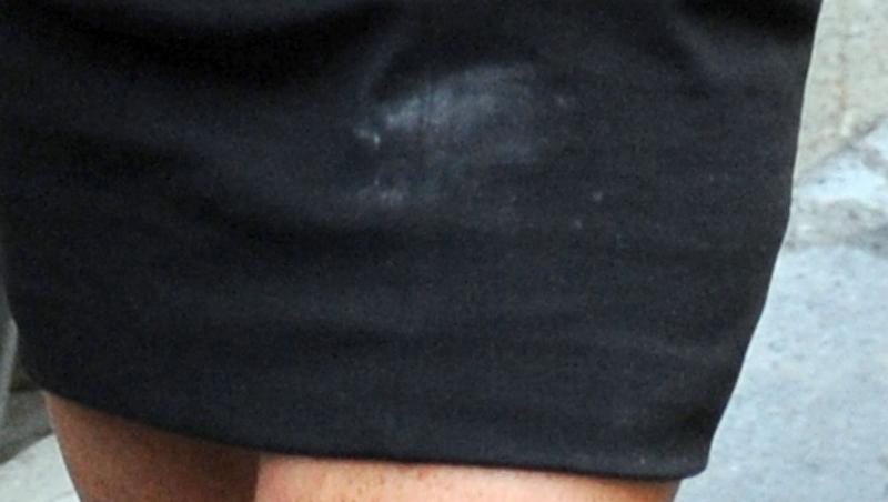 FOTO! Lindsay Lohan are COCAINA pe rochie?