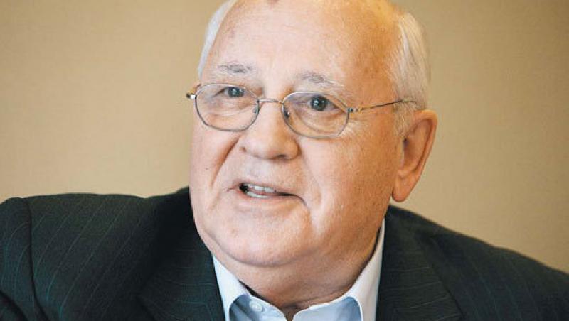 Mihail Gorbaciov avertizeaza ca Rusia va pierde sase ani daca Vladimir Putin redevine presedinte