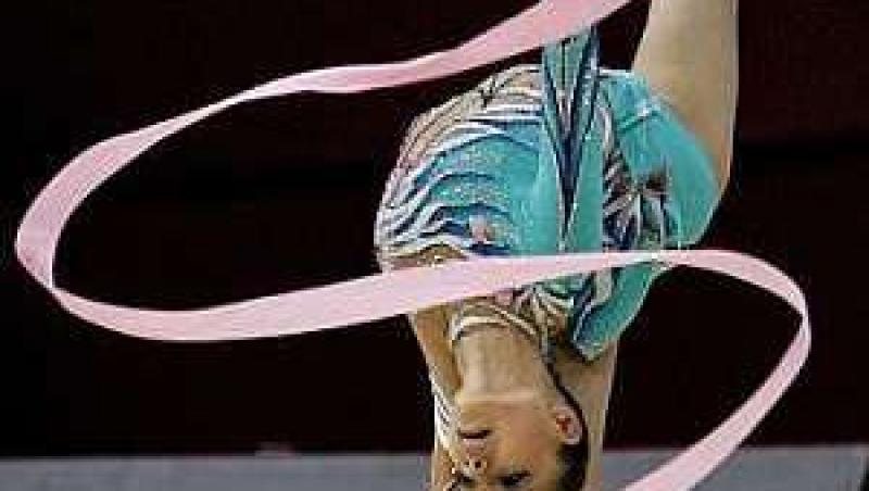 VIDEO! Gimnastica Ritmica dezvolta armonios corpul