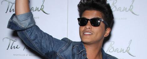VIDEO! Bruno Mars despre noul sau single, "It will rain"
