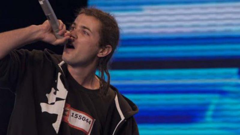X Factor: La 22 de ani creste albine si canta RAP