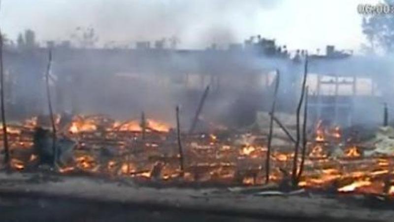 Drobeta Turnu-Severin: Incendiu puternic la un depozit de cherestea de langa gara