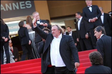 VIDEO! Gerard Depardieu isi bate joc de el insusi