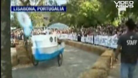 VIDEO! Vezi cursa carutelor "nebune" din Portugalia