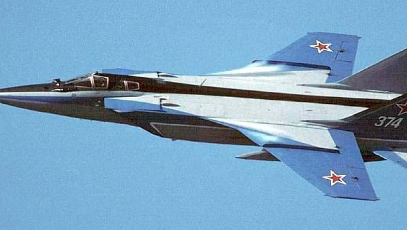 Un avion de vanatoare rusesc, de tip MiG-31 Foxhound, s-a prabusit in Urali