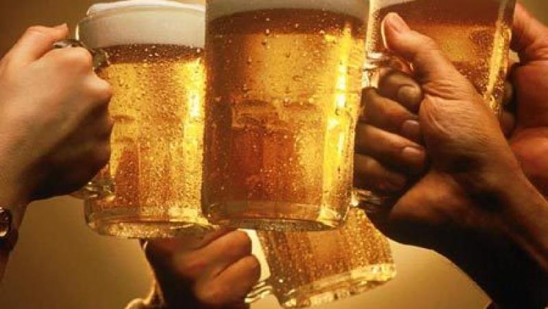 Un roman a baut in medie 6,3 litri de bere, in primele sase luni ale lui 2011. Consumul a ramas neschimbat fata de 2010
