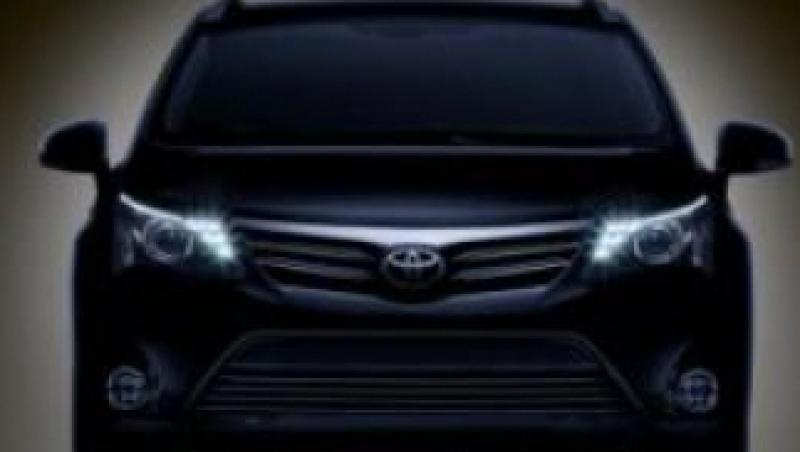 FOTO-Teaser: Toyota Avensis facelift