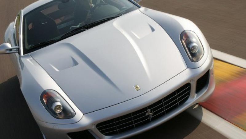Fiul sefului adjunct al Politiei Prahova are un Ferrari de 250.000 €