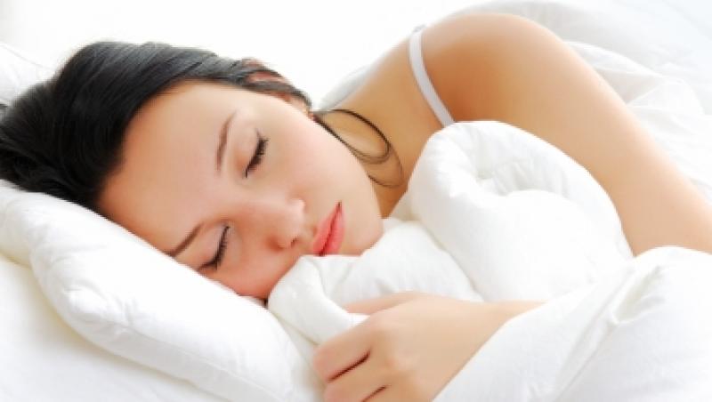 Studiu: Somnul de amiaza revigoreaza creierul!