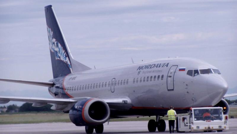 Rusia: Avion de pasageri, obligat sa aterizeze de urgenta din cauza depresurizarii cabinei