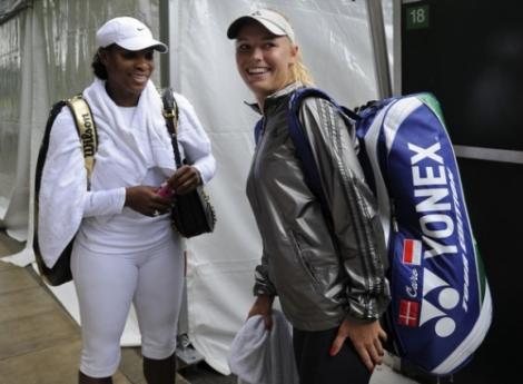 US Open: Caroline Wozniacki o va intalni in semifinale pe Serena Williams