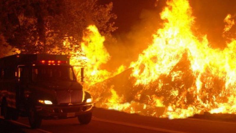 VIDEO! Politia din Los Angeles cauta un piroman care a declansat 21 de incendii in Hollywood