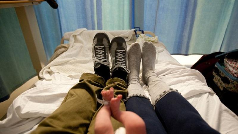 FOTO! Un cuplu si-a pozat degetele de la picioare in locatiile exotice pe care le-a vizitat