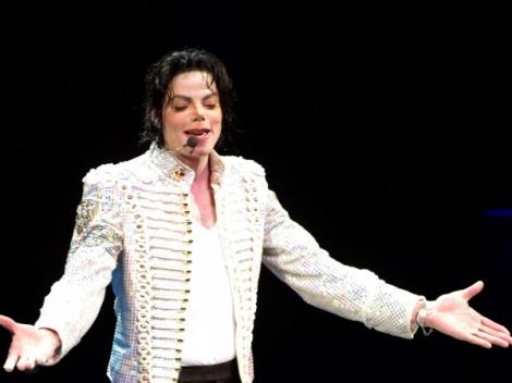 Versurile lui Michael Jackson, scoase la licitatie
