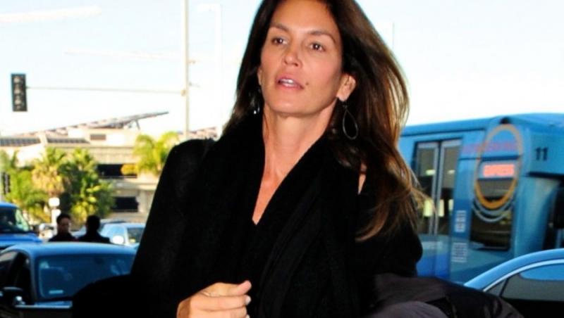 FOTO! Cindy Crawford, FARA machiaj