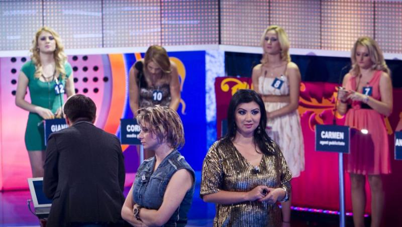 Vrea Adriana Bahmuteanu sa fie prima matroana din Romania? Ce alte intrebari picante a mai primit vedeta la “Te pui cu blondele”
