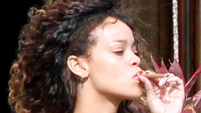 FOTO! Rihanna, drogata si fara machiaj!