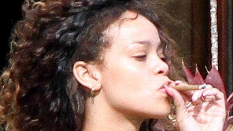 FOTO! Rihanna, drogata si fara machiaj!