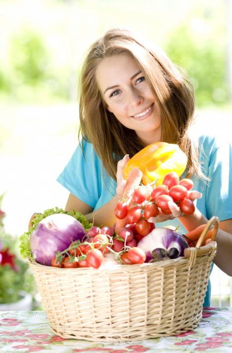 Afla ce fructe si legume sunt indicate pentru sanatatea pielii!