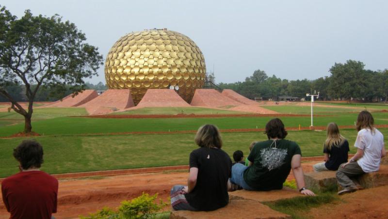 FOTO! Auroville, orasul in care nu exista politica