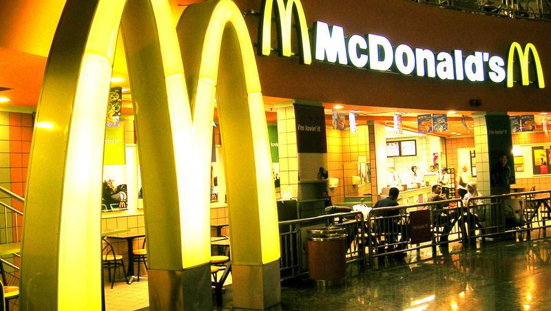 McDonald's, obligata sa scrie pe ambalaj ingredientele fiecarui produs