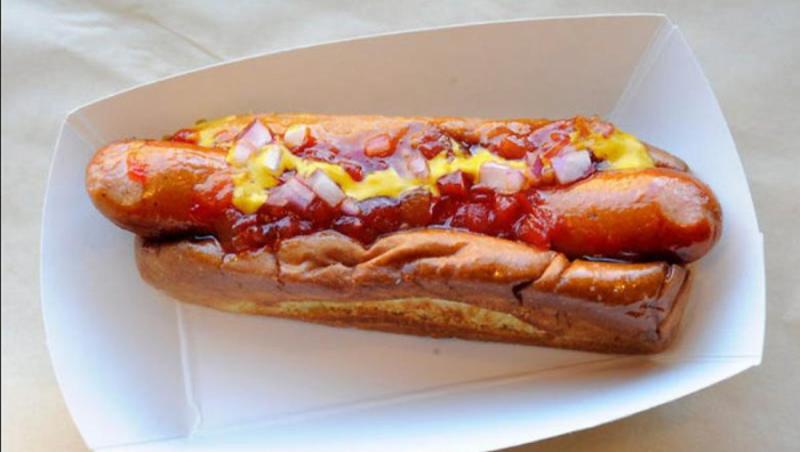 Reteta: Hot dog cu ceapa