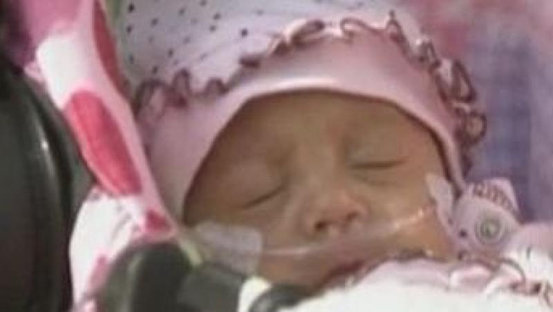 VIDEO! Bebelusul care a avut 270 de grame la nastere, a iesit din spital