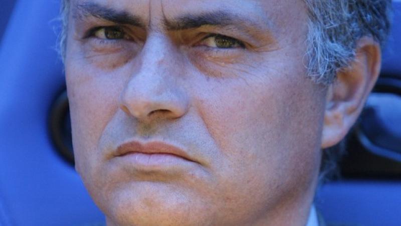Mourinho, criticat pentru antifotbalul aratat cu Barcelona