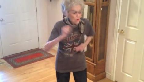 VIDEO! Vezi cum danseaza o bunica de 90 de ani pe"Moves Like Jagger"!