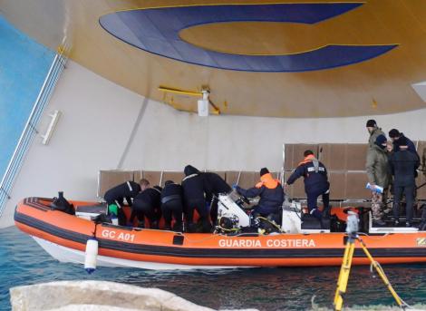 Numarul persoanelor decedate in urma naufragiului navei Costa Concordia a crescut la 15