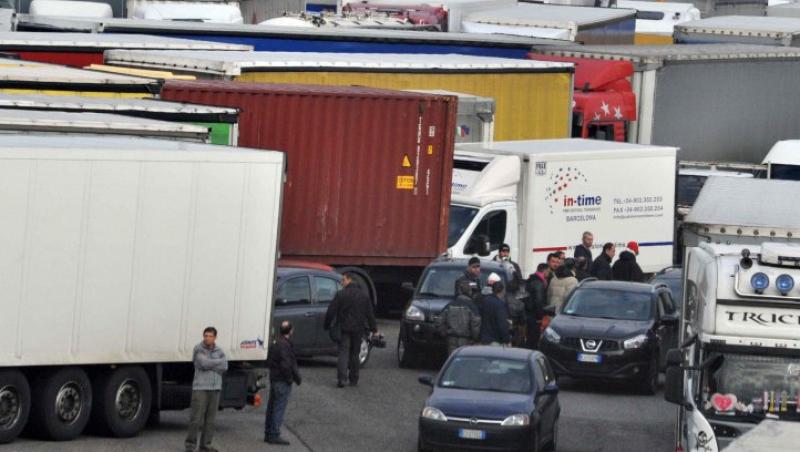 Taximetristii si camionagiii din Italia, in greva