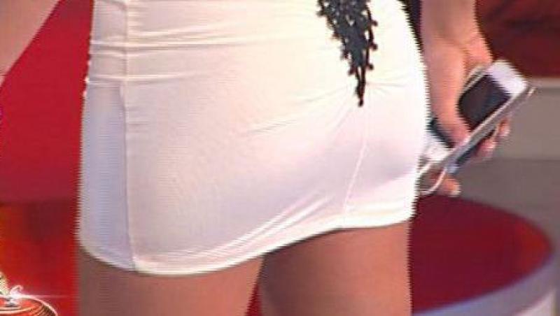 VIDEO! Cruduta, intr-o rochita obraznica marca Bianca Dragusanu!
