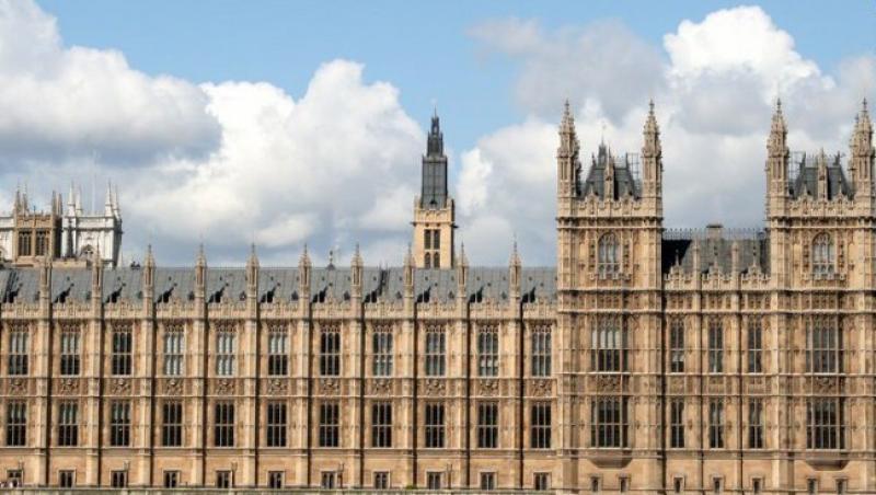 Palatul Westminster, sediul Parlamentului britanic, ar putea fi vandut