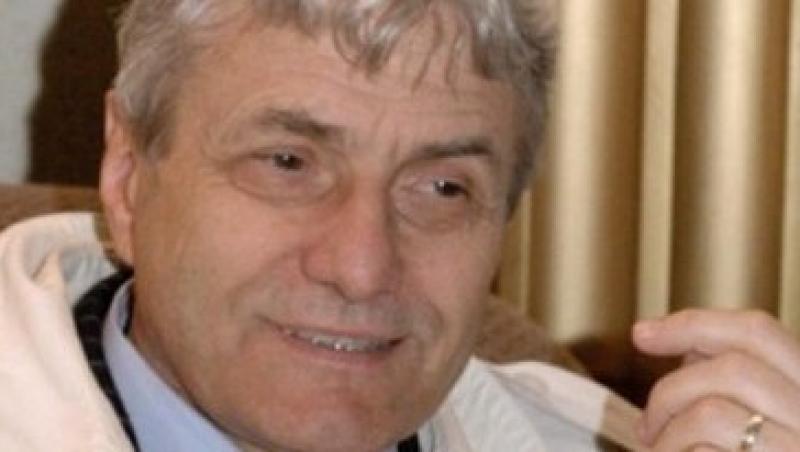 Regizorul Mircea Daneliuc le ofera un cadou moldovenilor de Ziua Unirii