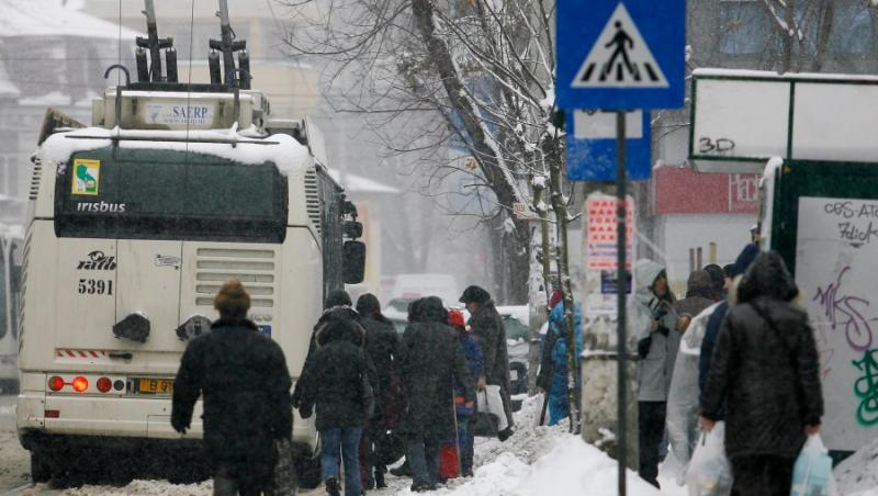 VIDEO! Capitala sub nameti: ninge fara oprire de mai bine de zece ore