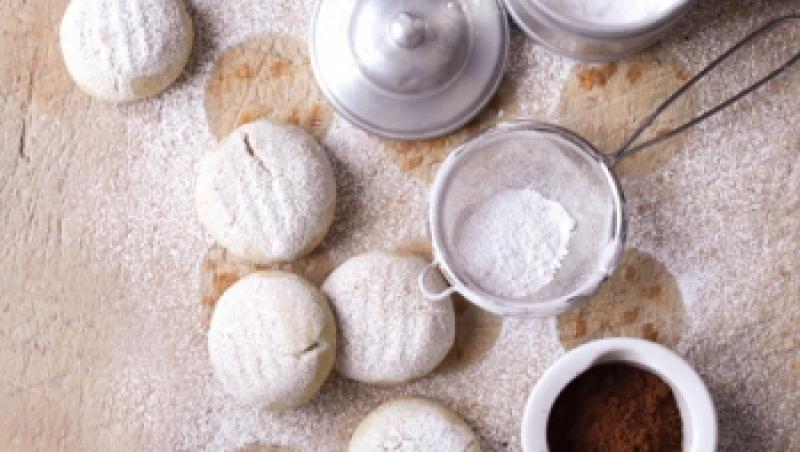 Desert: Biscuiti cu aroma de cuisoare