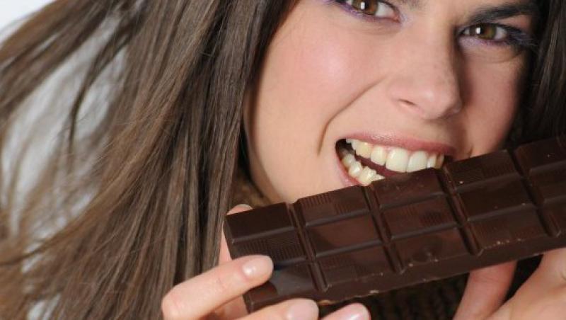 Ciocolata reduce riscul de a face cancer de colon