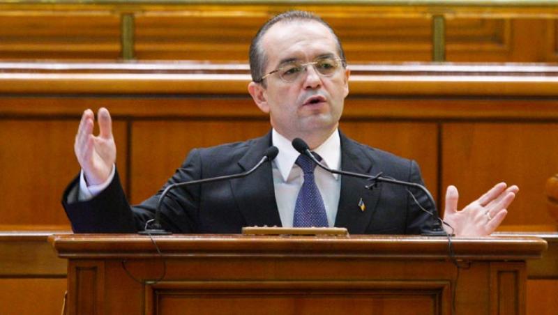 Reuters: Protestele ar putea submina sansele lui Emil Boc la alegerile parlamentare