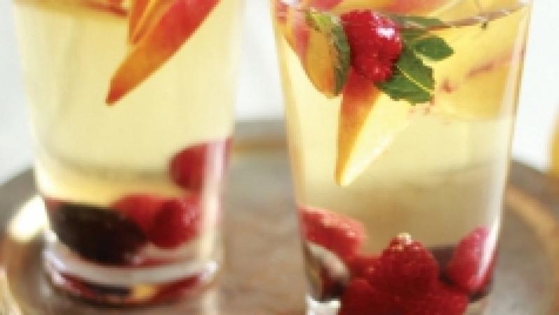 Cocktail delicios: Sangria alba